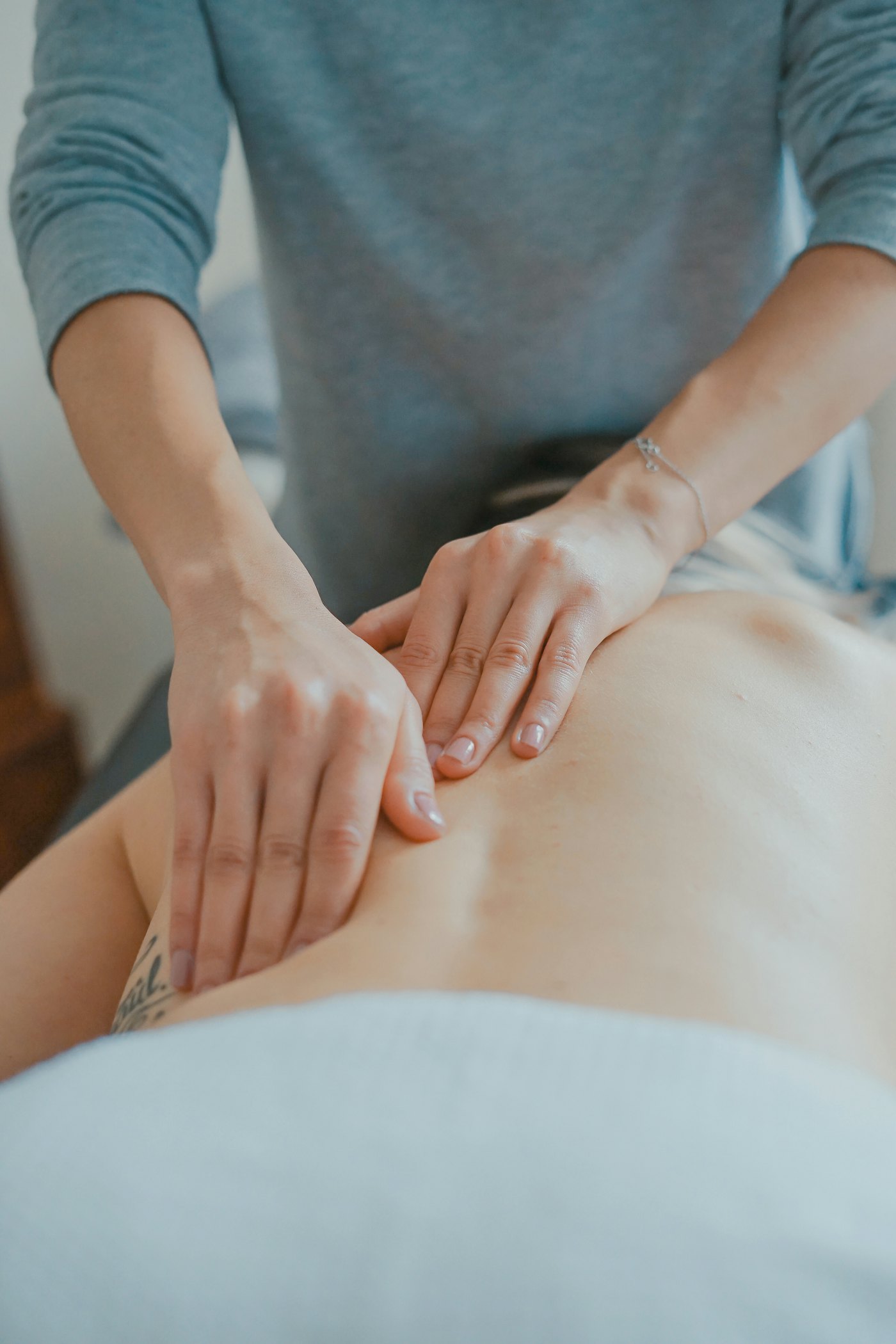 Hands giving a calm massage